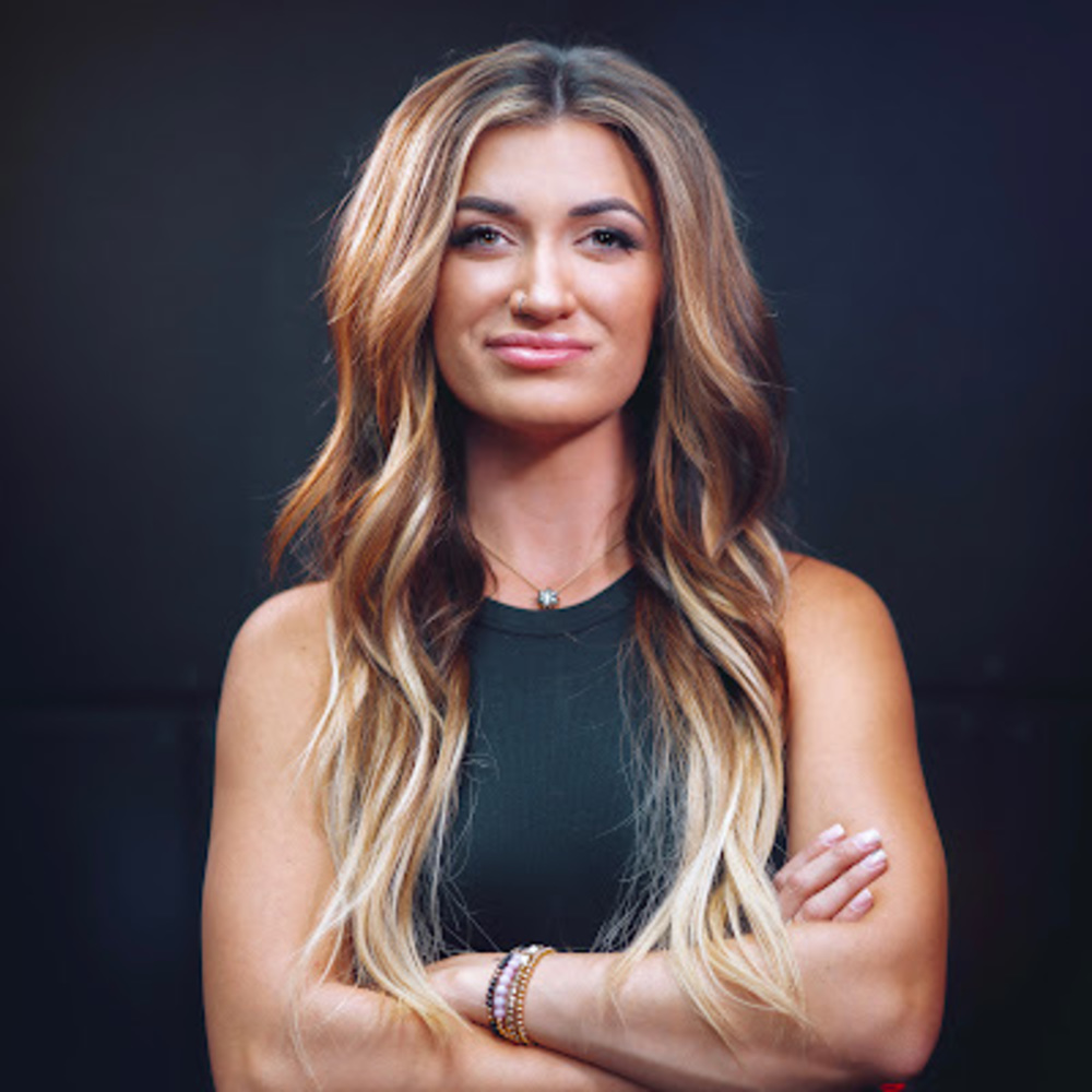 Meet your Posher, Some chick who shoots